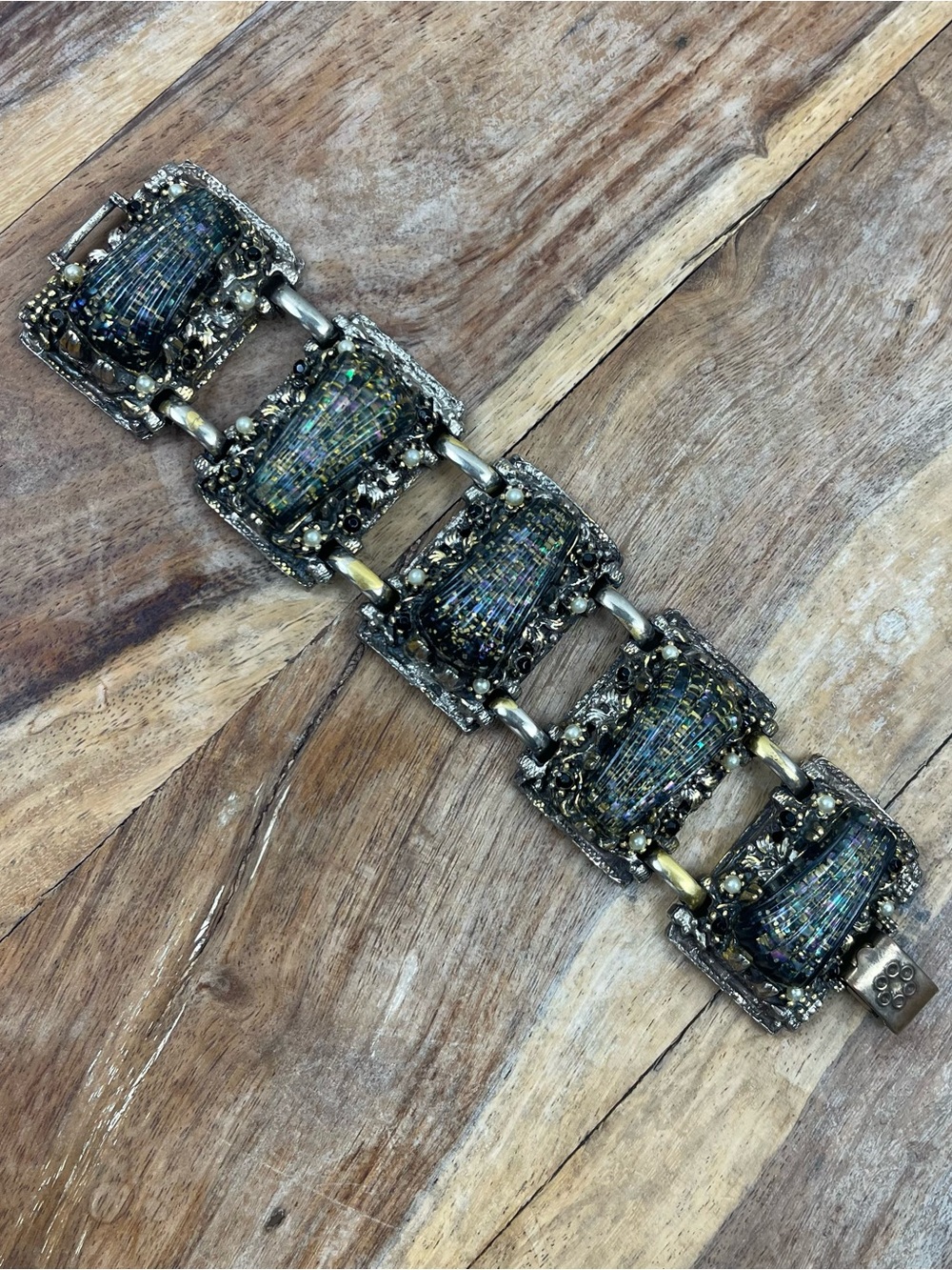 Vintage l 50s Selro Signed Confetti Lucite Pearl Filigree Chunky Panel Bracelet